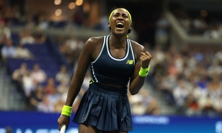 Internationaux des États-Unis | Coco Gauff accède au troisième tour dans la défense de son titre