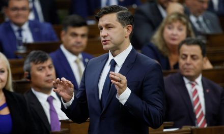 Les conservateurs pourront déposer une motion de censure dès mardi prochain