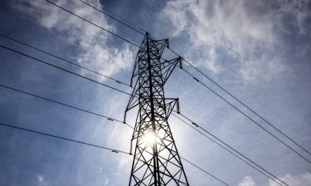 Manque d’énergie pour les entreprises d’ici | Un risque d’exode des investissements privés vers les États-Unis