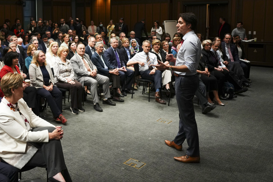 Leadership de Justin Trudeau | Les mutins libéraux veulent un vote du caucus