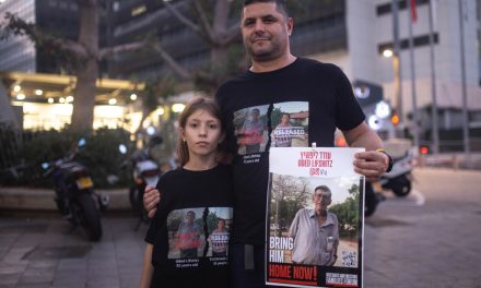 La Presse en Israël | Un an de guerre : le cauchemar sans fin des familles d’otages