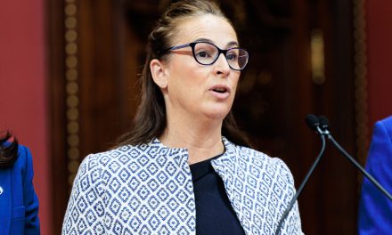Financement des écoles religieuses | D’autres députées du PLQ brisent la ligne de parti
