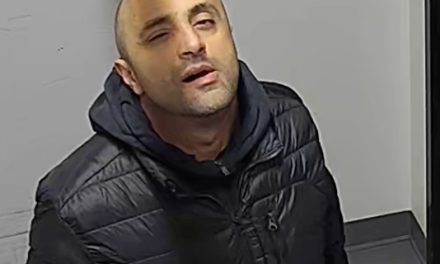 Procès pour triple meurtre à Brossard | Le père des enfants ne présentera aucune défense