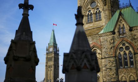 Congé de TPS | Le Sénat adopte le projet de loi