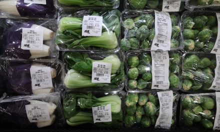 Pollution plastique | L’emballage des fruits et légumes remis en question