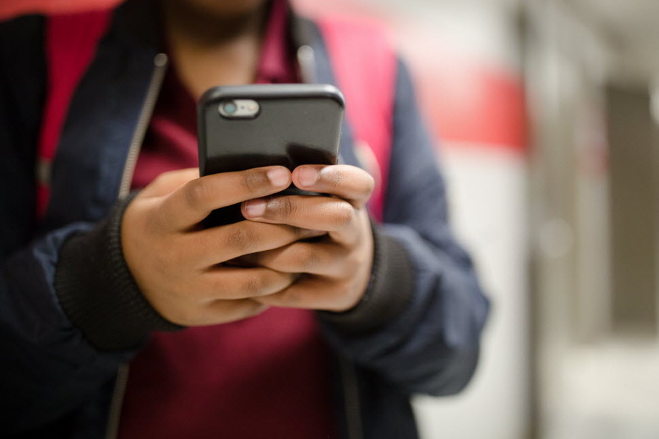 Consultation en ligne de la Commission spéciale | Les Québécois veulent un âge minimal pour s’inscrire sur les réseaux sociaux
