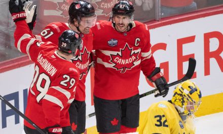 Confrontation des 4 nations | Crosby et MacKinnon n’étaient pas rassasiés