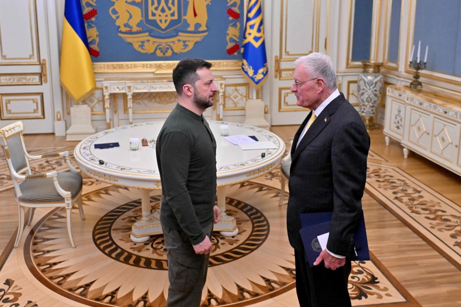 Minerais stratégiques ukrainiens | Zelensky sous pression pour accepter la fin de la guerre voulue par Trump