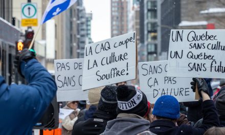 Les artistes du Québec réclament un financement plus pérenne