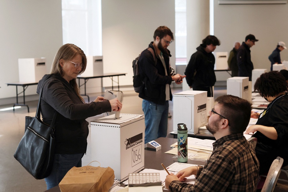 | Plus de 19,2 millions de Canadiens ont voté, selon Élections Canada