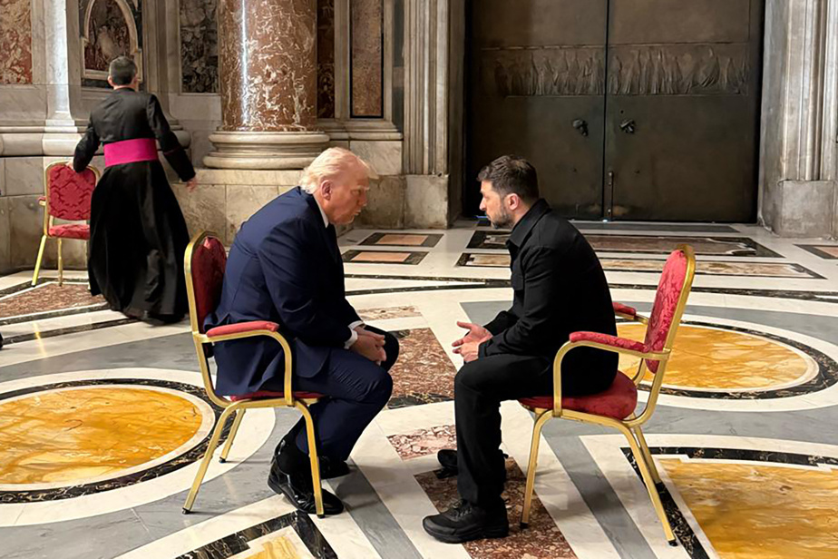 | Trump et Zelensky se rencontrent en marge des funérailles du pape