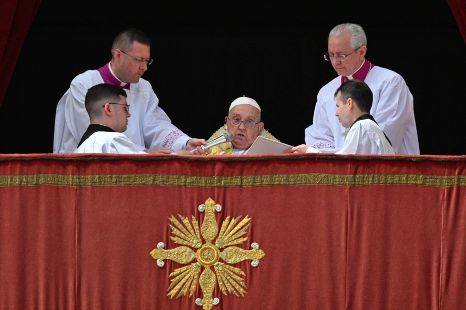 | Le pape François s’offre un bain de foule pour Pâques