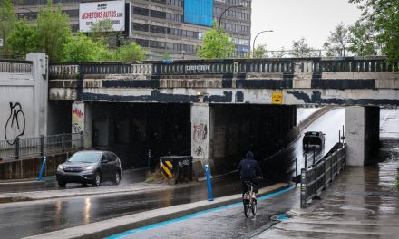 | Le sud du Québec frappé par des orages violents