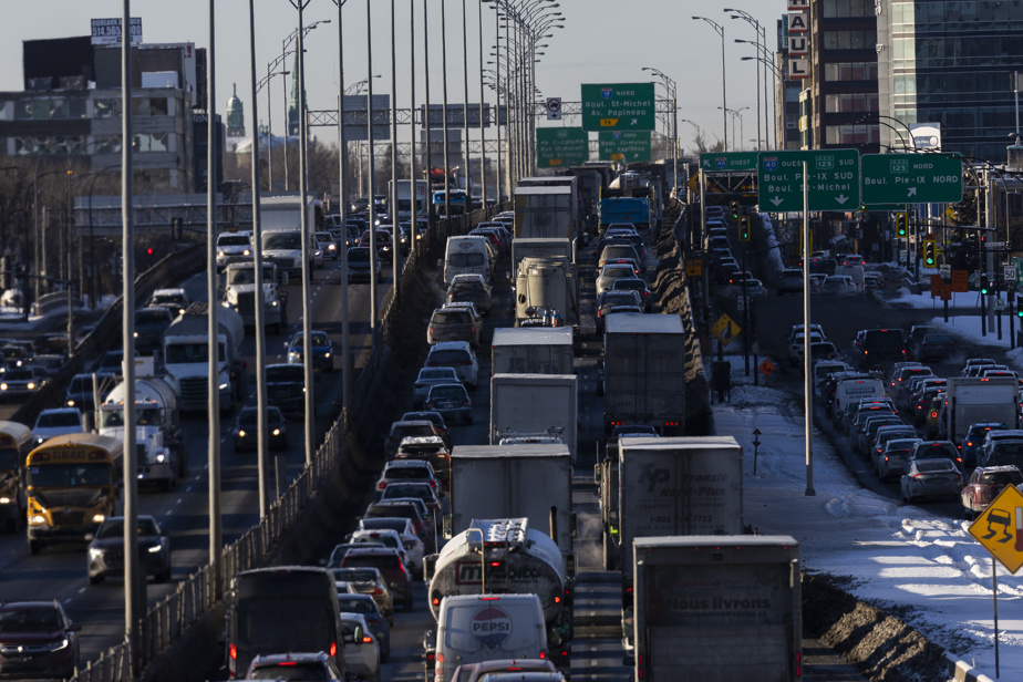 Travaux d’asphaltage à refaire  | Fermeture majeure sur l’autoroute Métropolitaine ce week-end