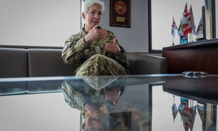 Forces armées canadiennes | La patronne accorde sa confiance aux F-35