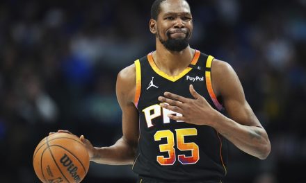 NBA | Kevin Durant échangé des Suns aux Rockets