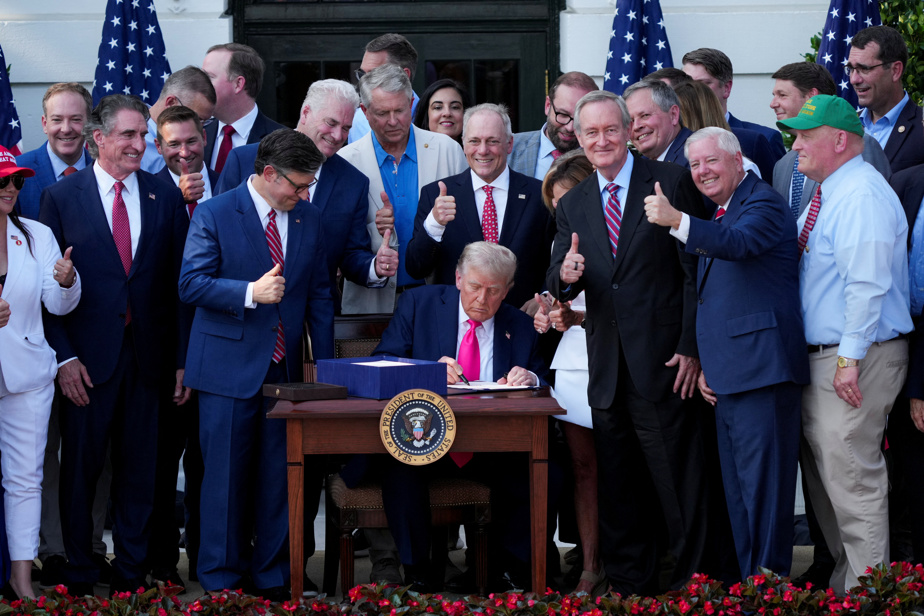 Trump signe sa loi budgétaire à la Maison-Blanche pour la fête nationale