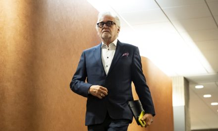 Procès civil pour agression et viol | « La lumière attire », dit Gilbert Rozon