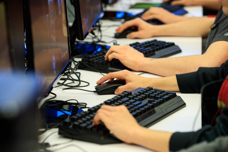 Sport électronique dans les écoles | Pas de téléphone, mais des jeux vidéo