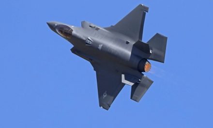 Ottawa envisage d’acheter des drones pouvant voler avec des avions F-35