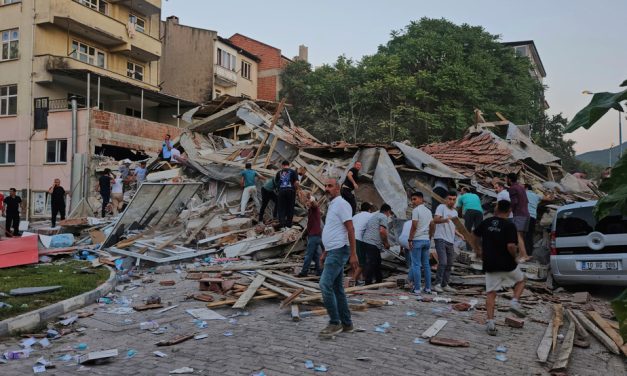Un séisme de magnitude 6,1 secoue la Turquie