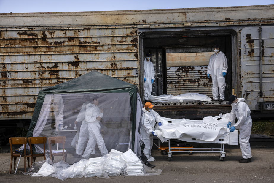 Guerre en Ukraine | Une gare convertie en laboratoire pour identifier 6000 corps
