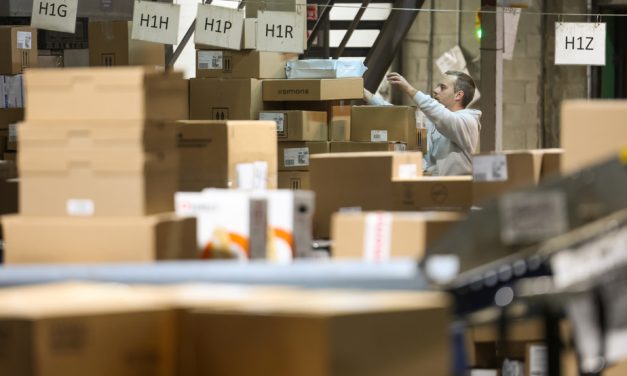 Droits de douane sur les petits colis envoyés aux États-Unis | Paperasse en hausse, entrepreneurs inquiets
