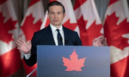 Pierre Poilievre remporte la partielle dans Battle River—Crowfoot