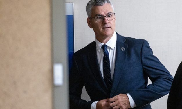 Commission Gallant | Suivez notre couverture en direct du jour 2 du témoignage d’Éric Caire