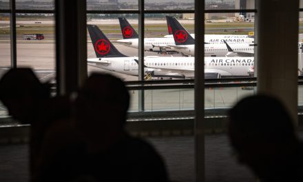 Grève chez Air Canada |  « On ne peut rien faire… et on est de leur bord »