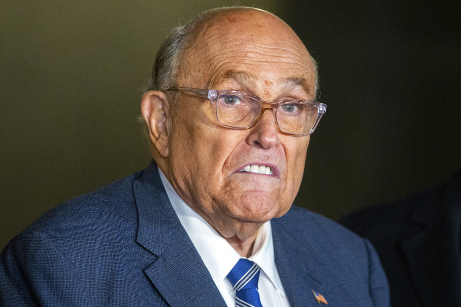 Donald Trump décore l’ancien maire de New York Rudy Giuliani