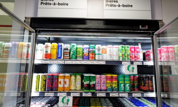 La SAQ se défend d’inciter les jeunes à boire