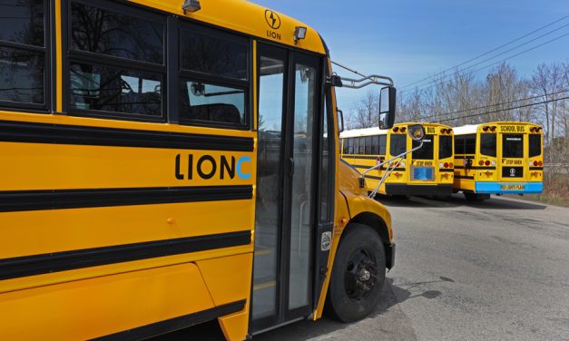Retrait de 1200 autobus de Lion Électrique | Le retour du transport scolaire demeure incertain