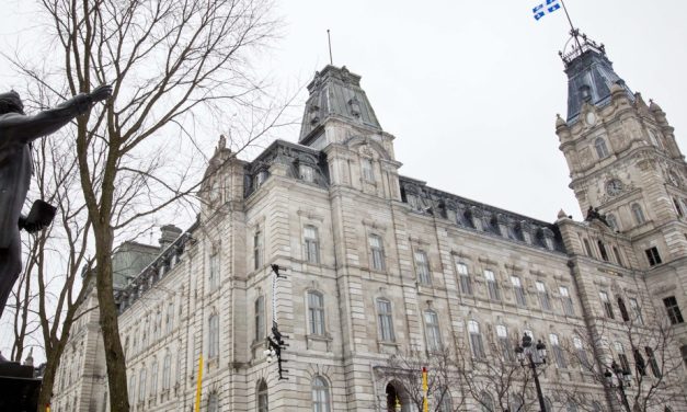 Québec | Une centaine de manifestants pour lancer un message au gouvernement Legault