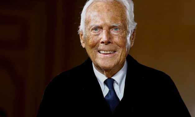 Italie | Le designer Giorgio Armani s’éteint