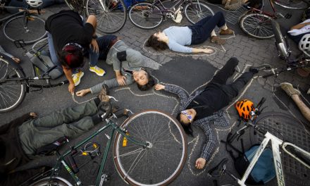Cycliste percutée mortellement | Un die-in pour « dénoncer la violence routière »