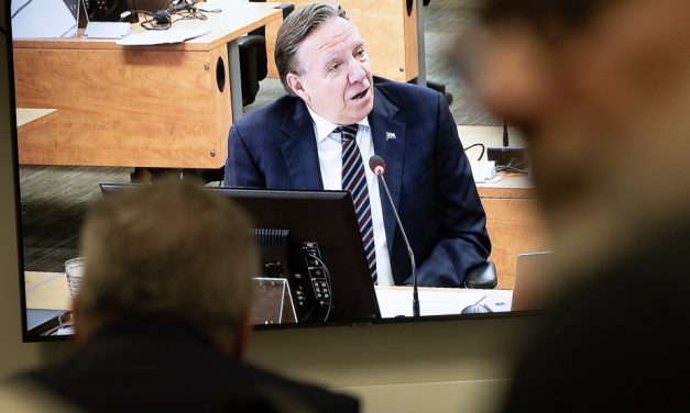 Commission Gallant | « Personne ne m’a informé de dépassements de coûts avant février 2025 », dit Legault