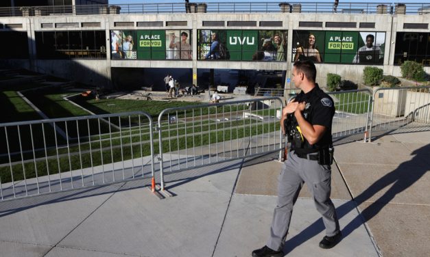 Assassinat de Charlie Kirk | L’ADN retrouvé sur la scène du meurtre est celui du suspect, confirme le FBI