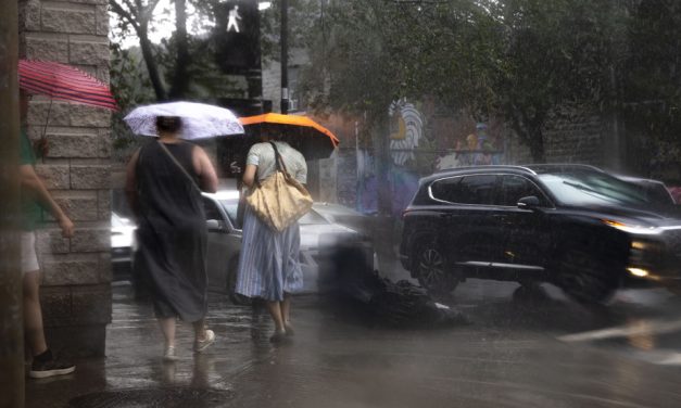 Bourrasques et pluie | Plus de 65 000 foyers privés d’électricité