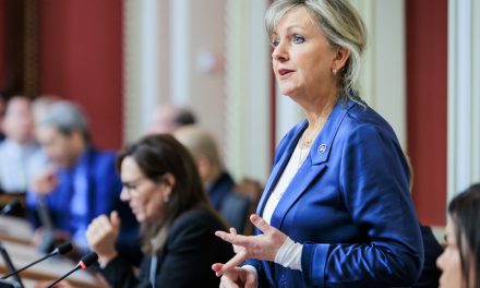 Départ d’Andrée Laforest | Une odeur de « fin de régime » à Québec, disent les partis d’opposition
