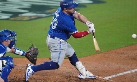 Série mondiale | Les Blue Jays et les Dodgers à égalité 4-4 après six manches