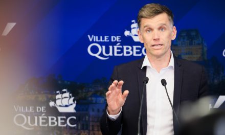 Bruno Marchand va trop à Montréal, selon ses adversaires