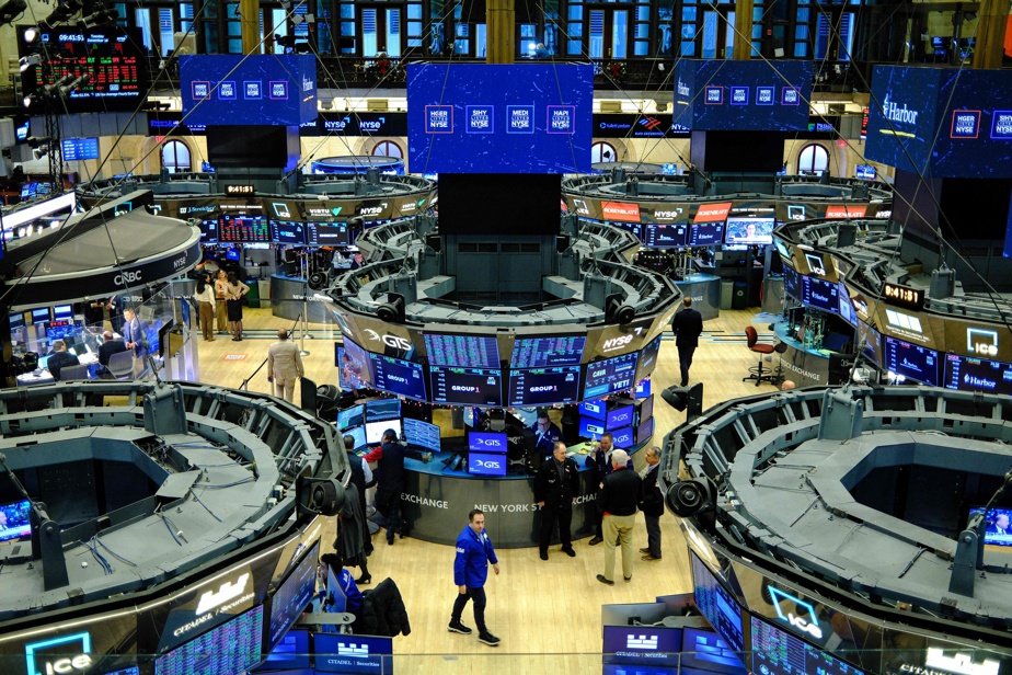 L’argent et le bonheur | Rions (un peu) des prédictions économiques de 2025