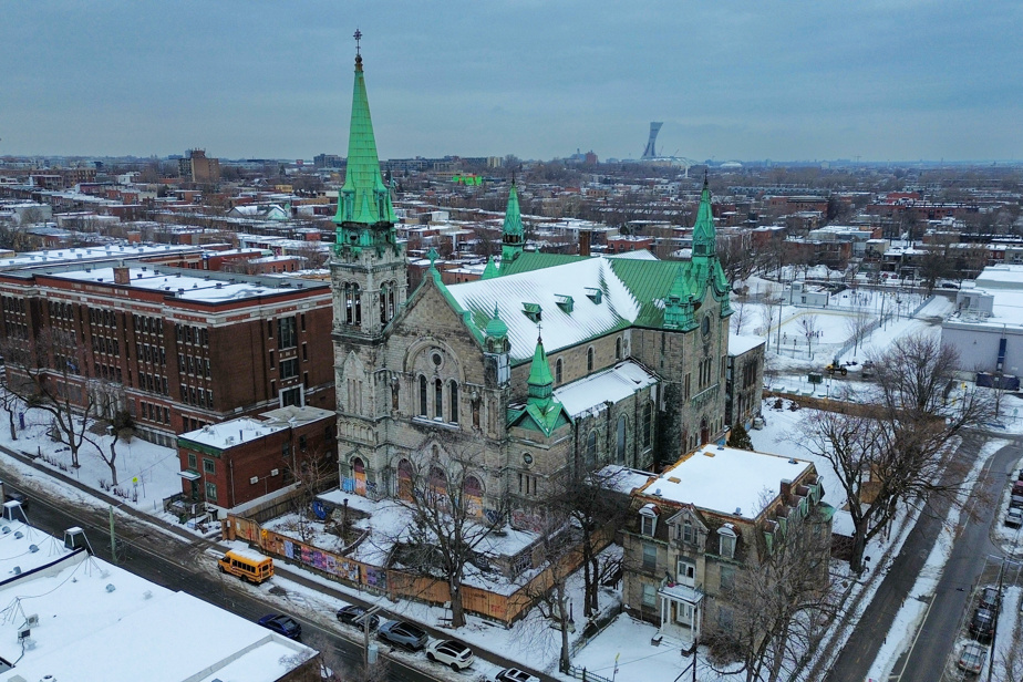 Une paroisse poursuit Montréal pour pouvoir démolir son église