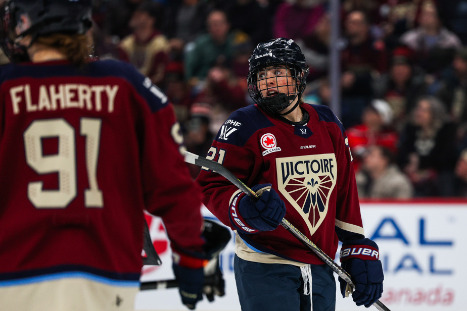 Victoire 3 – Charge 1 | Murphy marque deux buts, Desbiens se dresse devant la Charge et la Victoire l’emporte