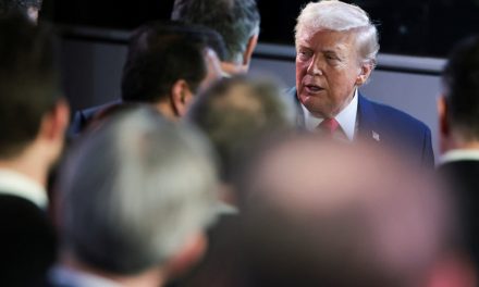 L’étrange tête de Monsieur Trump