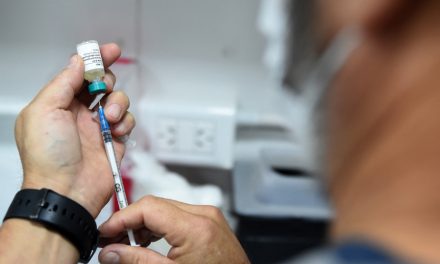 Les États-Unis réduisent le nombre de vaccins recommandés pour chaque enfant