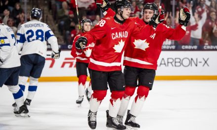 Championnat mondial junior | Le Canada bat la Finlande et termine au sommet du groupe B