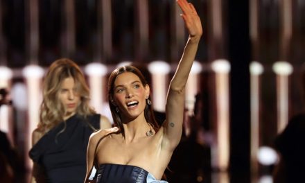 Victoires de la musique en France | Charlotte Cardin est couronnée meilleure artiste féminine de 2026