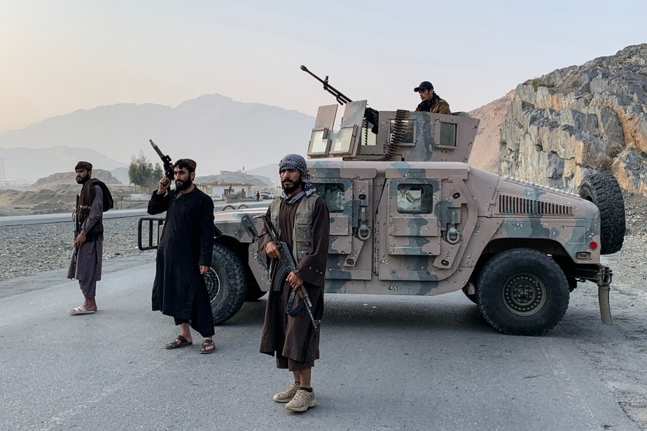 « Guerre ouverte » aux autorités talibanes | Le Pakistan bombarde Kaboul après une offensive afghane à la frontière